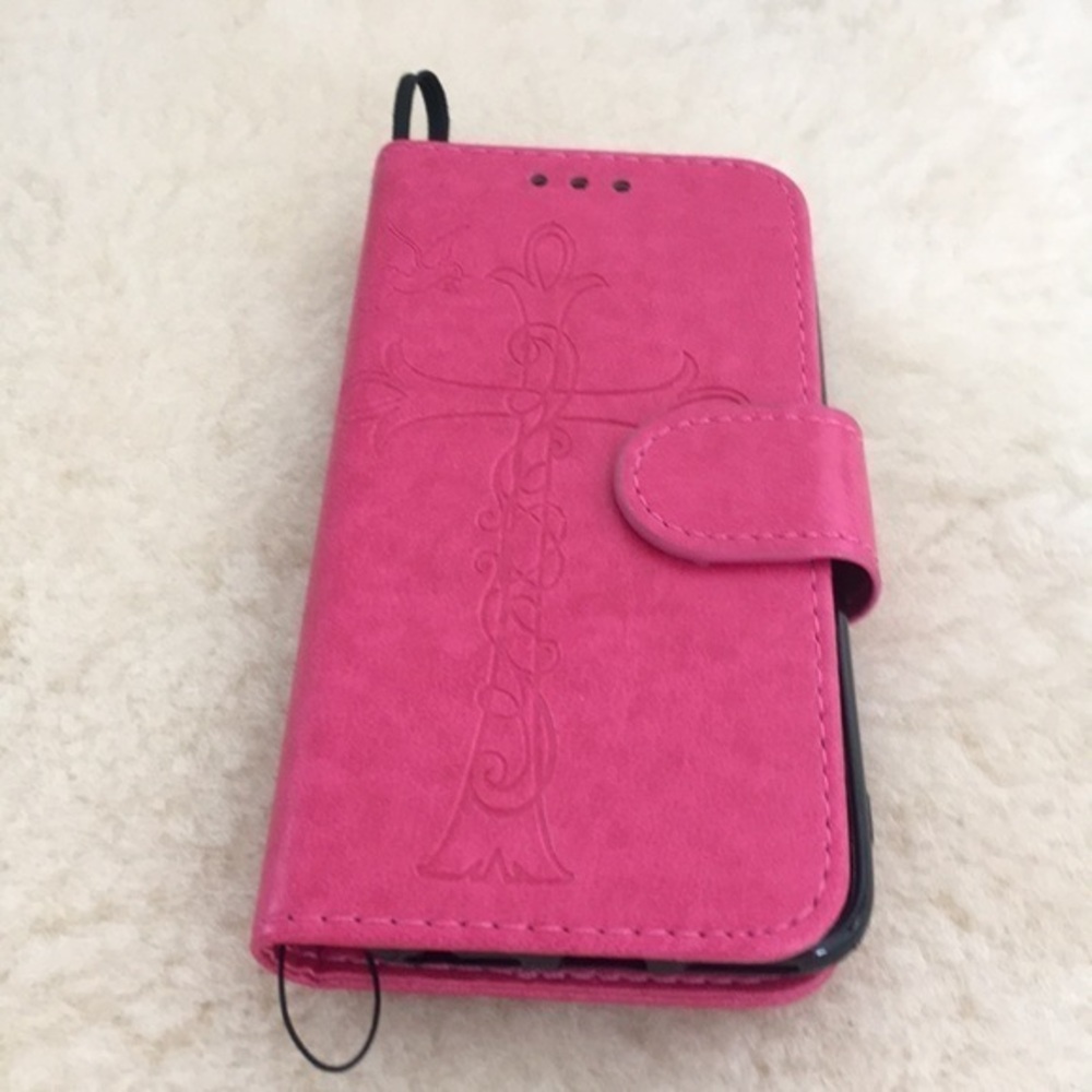 iPhone 7 Hot Pink Case. New Without Tags.
